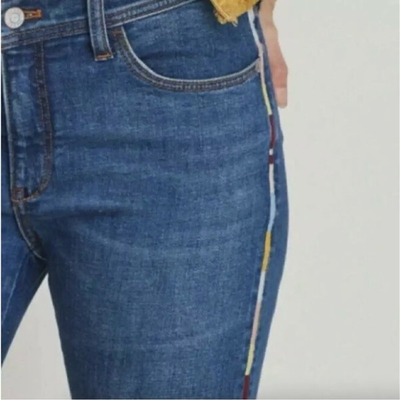 Anthropologie Pilcro Slim Boyfriend Crop Jeans Embroidered Side Stripe Size 28 - Picture 3 of 16